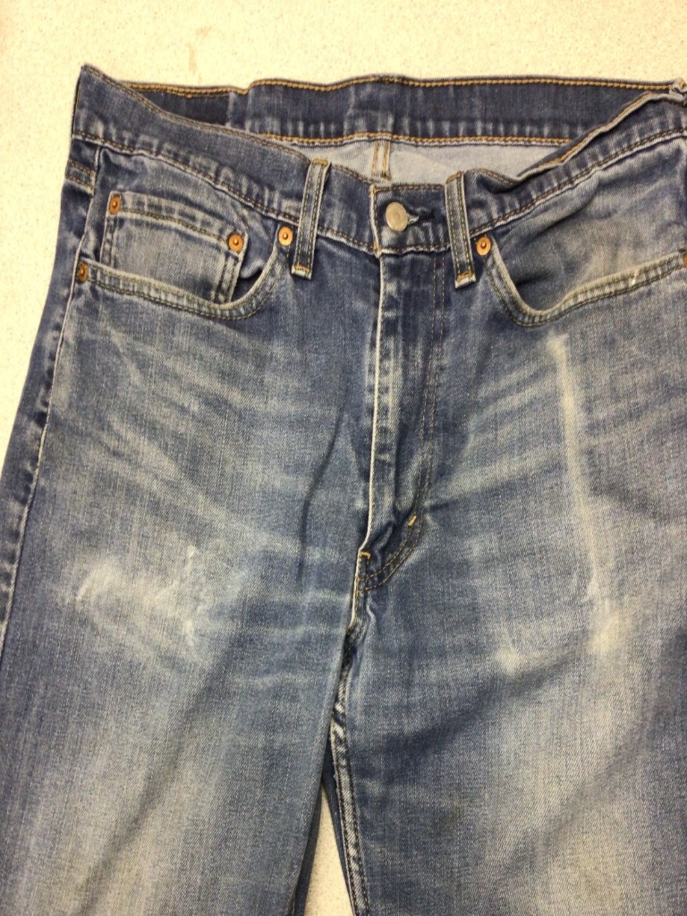 5/$25.00 Men’s 514 Levi’s jeans 34 by 34 great for work pants